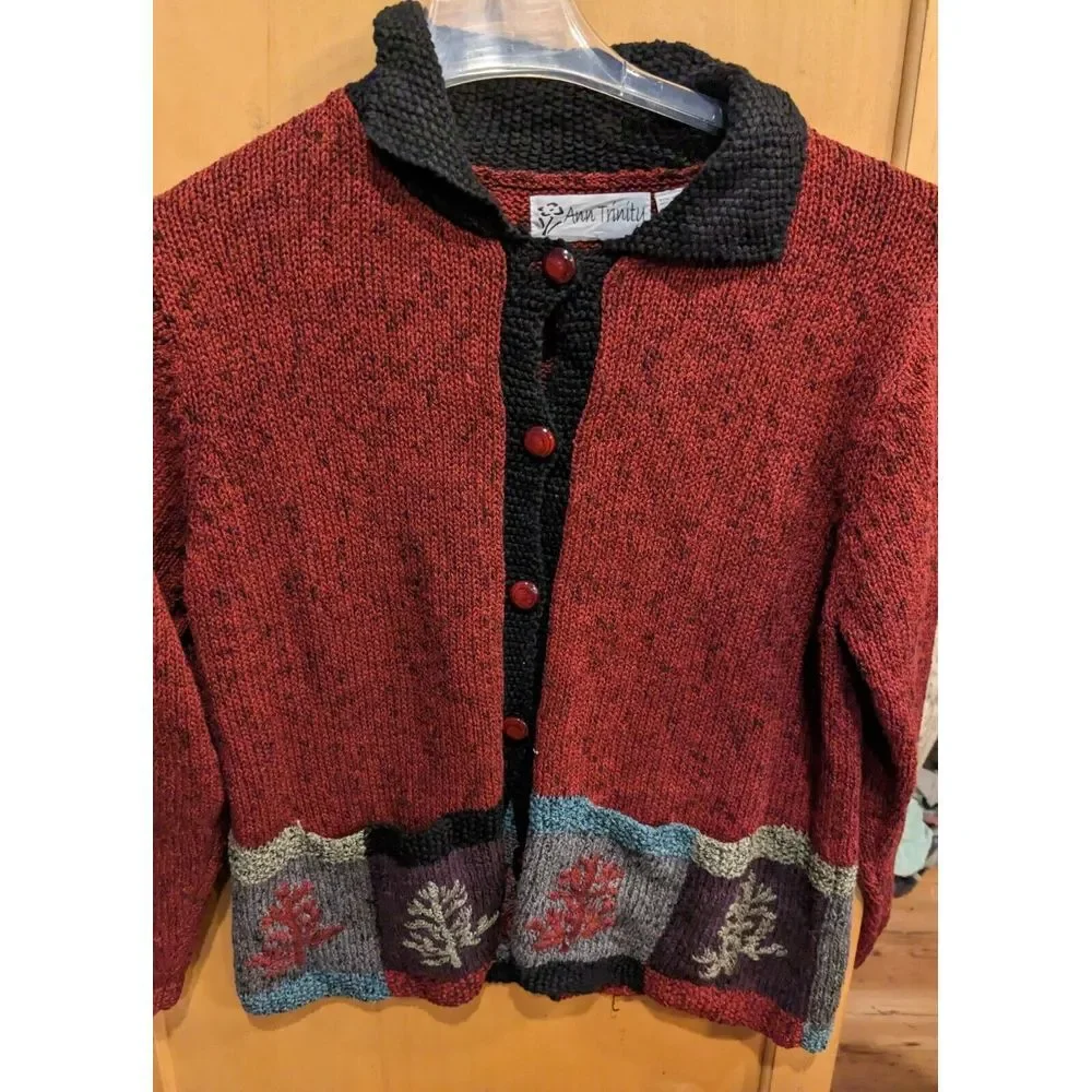 Ann‎ Trinity  Red Sweater Womans Small heart button Cardigan Top